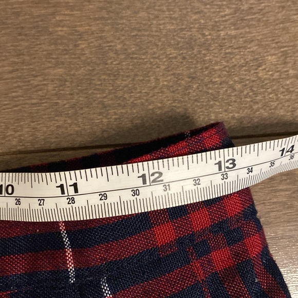 American Apparel Pleated Skirt - Picture 3 of 7